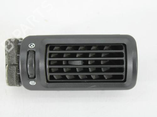 Used Air vent KIA SORENTO II (XM) 2.2 CRDi 4WD (197 hp) 22303395