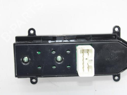 Right front window switch HYUNDAI SANTA FÉ II (CM) 2.2 CRDi GLS 4x4 | BP10121612I26 