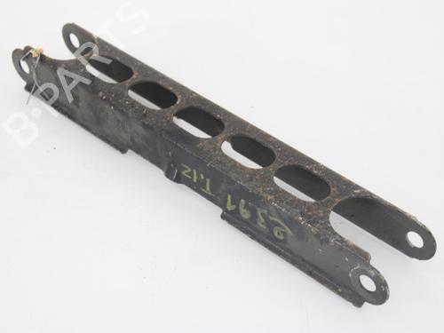 Used Left rear suspension arm BMW 1 Coupe (E82) 120 d (177 hp) 13581608