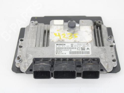 Used Engine control unit (ECU) PEUGEOT 5008 (0U_, 0E_) 1.6 HDi (110 hp) 15763870