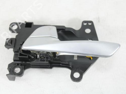 Venstre bak invendig håndtak HYUNDAI TUCSON (TL, TLE) 1.7 CRDi (116 hp) 26665243