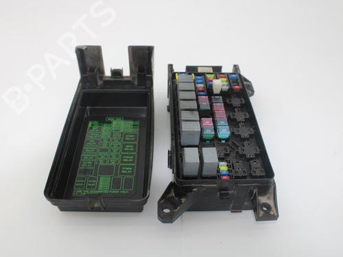 Used Fuse box KIA SORENTO I (JC) 2.5 CRDi 4WD (140 hp) 10732952