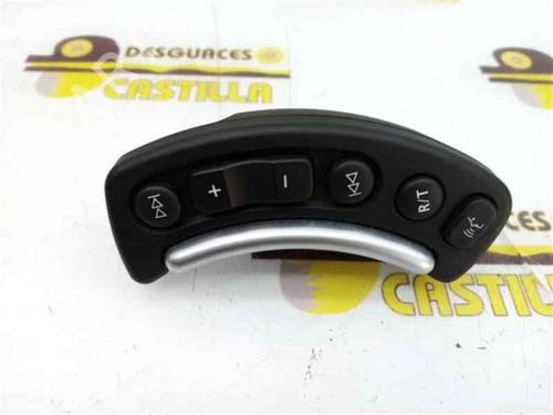 Used Steering wheel controls LAND ROVER RANGE ROVER SPORT I (L320) 3.0 D 4x4 (245 hp) 10123842