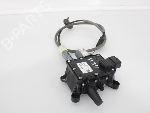 Used Electric handbrake PEUGEOT 3008 I MPV (0U_) 1.6 HDi 115 / BlueHDi 115 (116 hp) 11717585