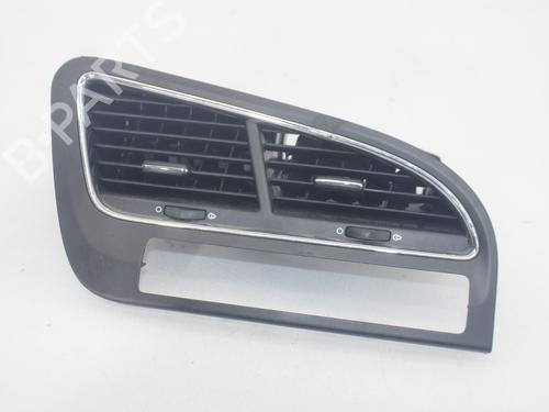 Used Air vent PEUGEOT 5008 (0U_, 0E_) 1.6 HDi (110 hp) 15763800