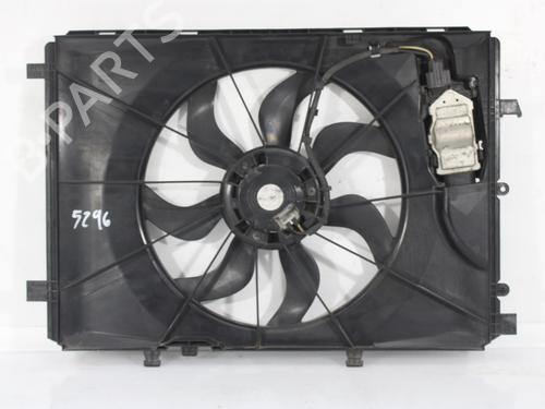 Used Radiator fan MERCEDES-BENZ CLA Coupe (C117) CLA 180 (117.342) (122 hp) 24318981