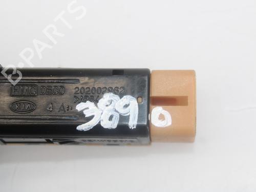 Switch HYUNDAI SANTA FÉ II (CM) 2.2 CRDi GLS | BP12268759I30 