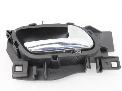 Used Front right interior door handle PEUGEOT 308 SW I (4E_, 4H_) 1.6 16V (120 hp) 10121977