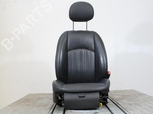Stol høyre foran MERCEDES-BENZ CLS (C219) CLS 320 CDI (219.322) (224 hp) 14830615