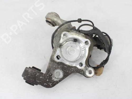 Used Left rear steering knuckle MERCEDES-BENZ CLA Coupe (C117) CLA 180 (117.342) (122 hp) 24034238