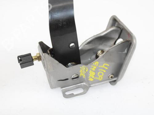 Clutch pedal MITSUBISHI GRANDIS (NA_W) 2.0 DI-D (NA8W) | BP15660832I13 