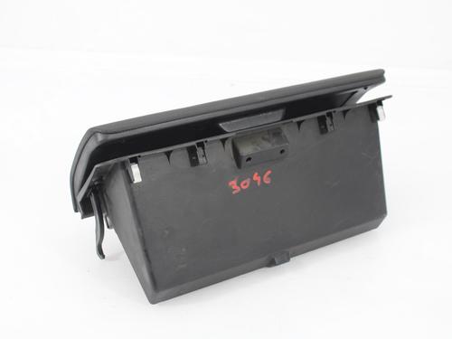 Glove box MITSUBISHI PAJERO III (V7_W, V6_W) 2.5 TDi (V64W, V74W) | BP16241677C95 