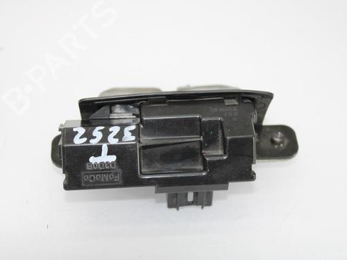 Used Tailgate lock FORD FIESTA VI (CB1, CCN) 1.4 TDCi (70 hp) 12268252