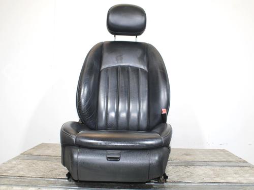 Used Right front seat MERCEDES-BENZ CLS (C219) CLS 320 CDI (219.322) (224 hp) 16339280