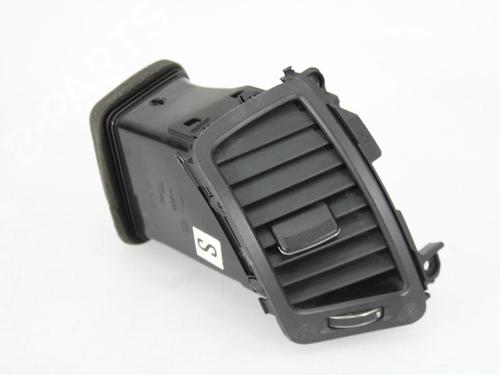 Used Air vent KIA SORENTO II (XM) 2.2 CRDi 4WD (197 hp) 22303388