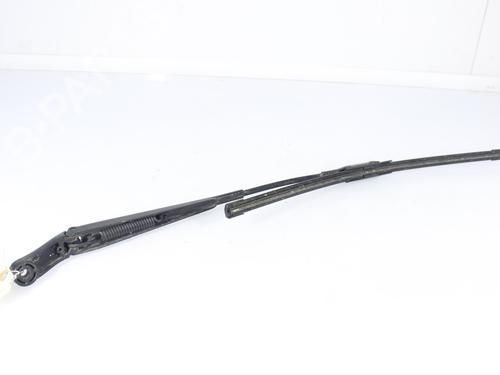 Used Front windshield wiper arm OPEL ZAFIRA / ZAFIRA FAMILY B (A05) 1.9 CDTI (M75) (120 hp) 10124937