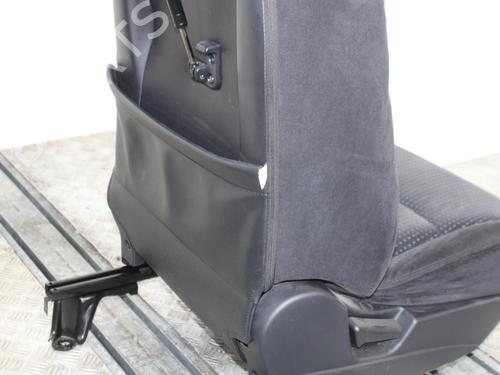 Used Right front seat MITSUBISHI GRANDIS (NA_W) 2.0 DI-D (NA8W) (136 hp) 15673445