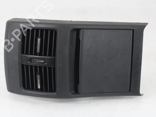 Grille d'aération MERCEDES-BENZ CLA Coupe (C117) CLA 180 (117.342) (122 hp) 23445999