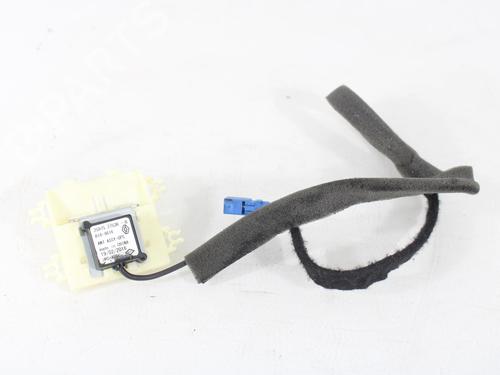 Used Antenna/Base RENAULT CLIO IV (BH_) 1.2 16V (BHA1, BHAK, BHMG, BHMK) (75 hp) 17494337