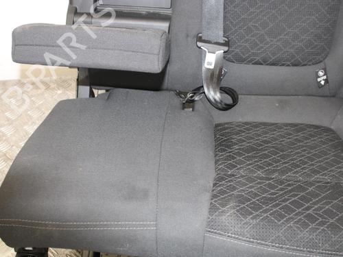 Rear seat PEUGEOT 3008 I MPV (0U_) 1.6 HDi 115 / BlueHDi 115 | BP11943203C17 