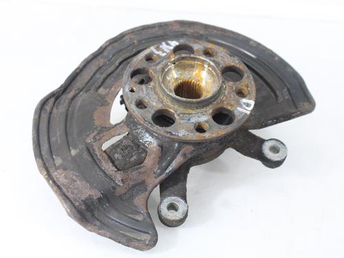 Used Left front steering knuckle MERCEDES-BENZ A-CLASS (W176) [2012-2018]  16904492