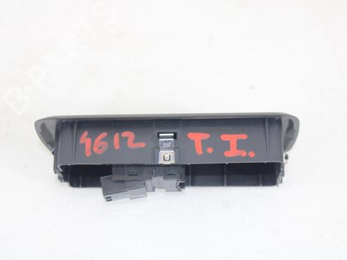Right rear window switch LAND ROVER DISCOVERY IV (L319) 3.0 SDV6 4x4 | BP16929921I28 