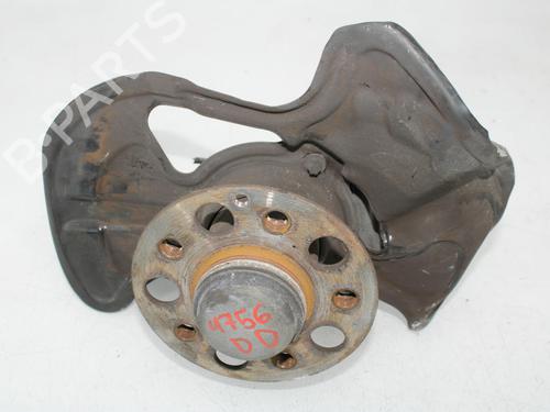 Used Right front steering knuckle MERCEDES-BENZ C-CLASS (W204) [2007-2015]  22305386