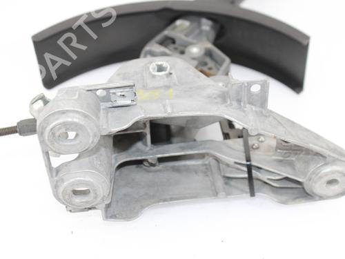 Hand brake SEAT LEON (1P1) 2.0 TDI 16V | BP15585447I18 