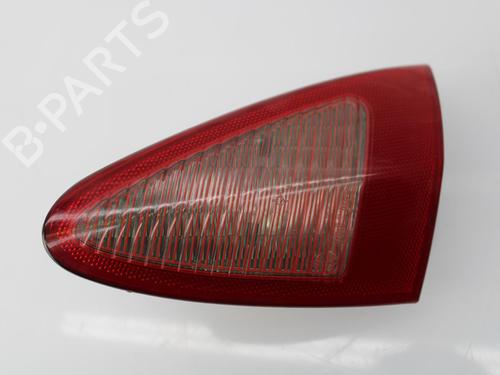 Used Right tailgate light ALFA ROMEO 147 (937_) 1.9 JTD (937.AXD1A, 937.BXD1A, 937.AXV1A, 937.BXB1A,... (115 hp) 10119081