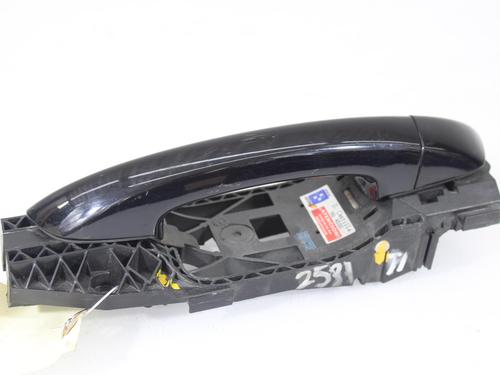 Used Rear right exterior door handle VW GOLF VI (5K1) 1.6 TDI (105 hp) 17476091