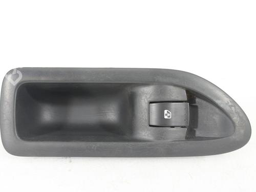Høyre bak elrute bryter RENAULT LAGUNA II (BG0/1_) [2001-2007]  10122918