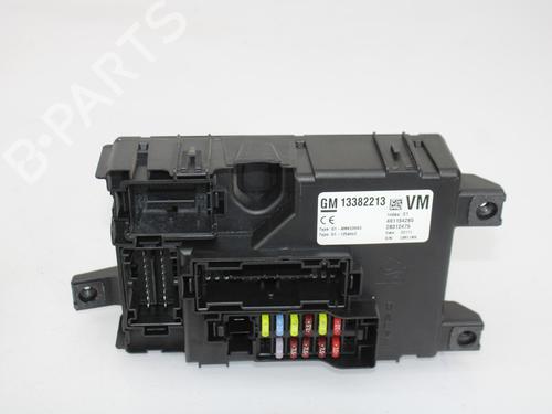 Used Fuse box OPEL CORSA D (S07) 1.3 CDTI (L08, L68) (75 hp) 15519927