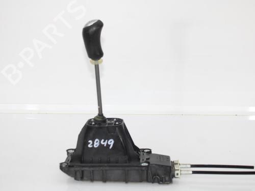 Used Gear lever RENAULT CLIO IV (BH_) 1.2 16V (73 hp) 13417884