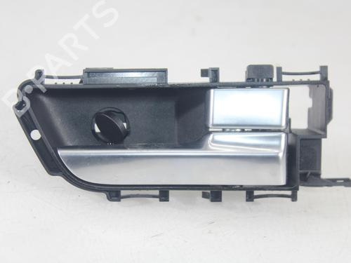 Used Front right interior door handle LAND ROVER DISCOVERY IV (L319) 3.0 SDV6 4x4 (256 hp) 16929895