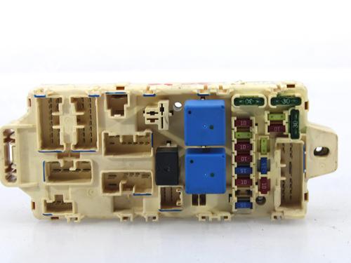 Used Fuse box MITSUBISHI PAJERO III (V7_W, V6_W) 2.5 TDi (V64W, V74W) (115 hp) 16241640