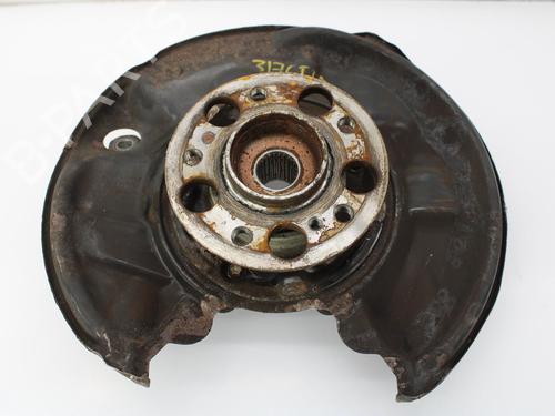 Used Right rear steering knuckle MERCEDES-BENZ CLC-CLASS (CL203) CLC 180 Kompressor (203.746) (143 hp) 10120777