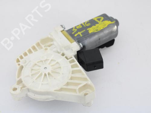 Used Right rear window motor MERCEDES-BENZ CLA Coupe (C117) CLA 180 (117.342) (122 hp) 13627564