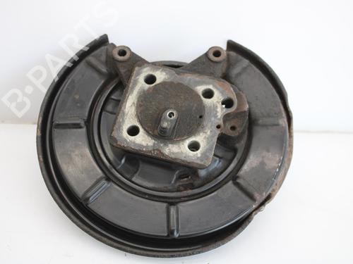 Used Right rear steering knuckle MERCEDES-BENZ B-CLASS Sports Tourer (W245) B 180 CDI (245.207) (109 hp) 10119123