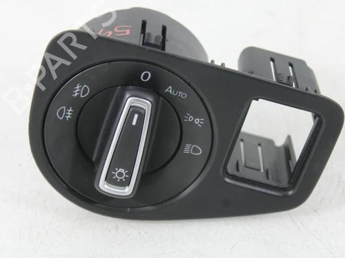 Used Headlight switch VW GOLF VII (5G1, BQ1, BE1, BE2) 1.6 TDI (110 hp) 26132456