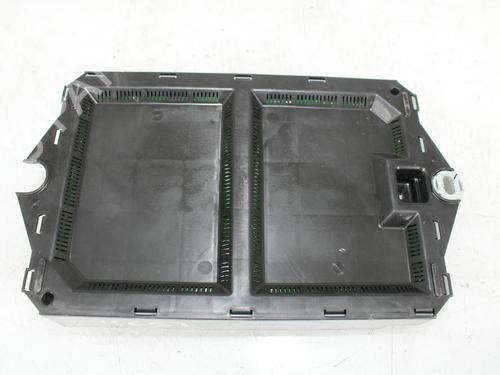 Fuse box JAGUAR XF I (X250) 3.0 D | BP22306178E1 