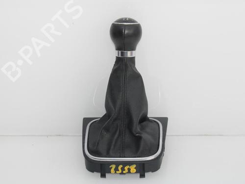 Used Shift knob VW GOLF VI (5K1) 1.6 TDI (105 hp) 11393437