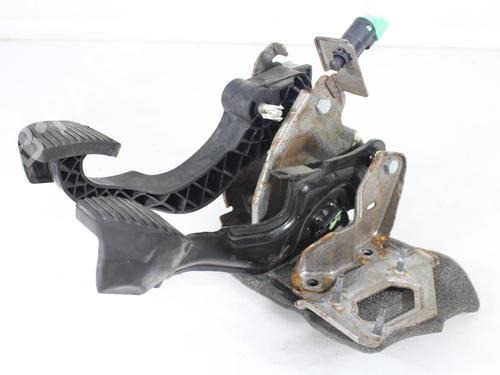 Used Clutch pedal CITROËN DS3 (SA_) [2009-2016]  17080219
