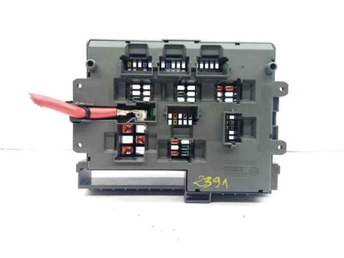 Used Fuse box BMW 1 Coupe (E82) 120 d (177 hp) 10122685