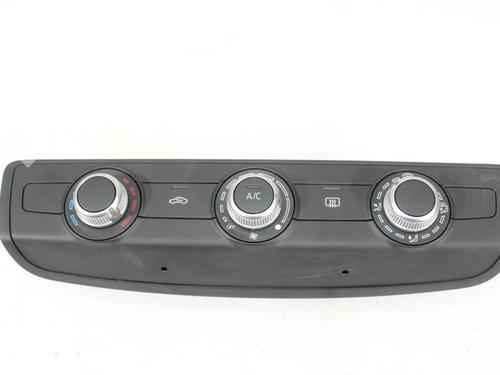 Commande Chauffage AUDI A3 Sportback (8VA, 8VF) [2012-2021]  22305946