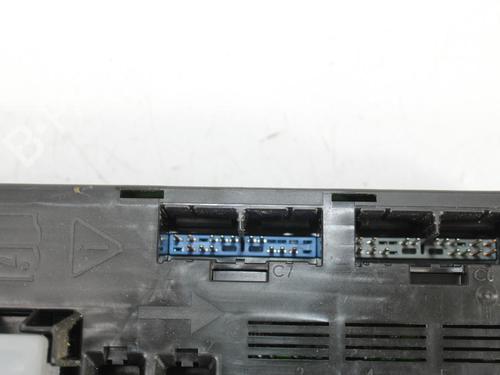 Fuse box JAGUAR XF I (X250) 3.0 D | BP22306288E1 