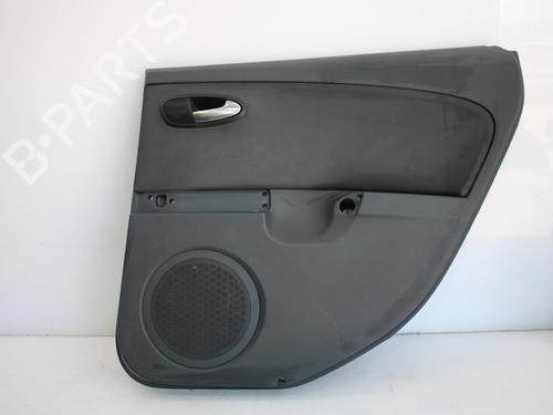 Høyre bakpanel SEAT LEON (1P1) 1.6 TDI (105 hp) 10119586