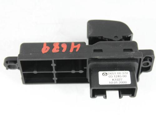 Right front window switch MAZDA 2 (DY) 1.4 CD | BP22304156I26 