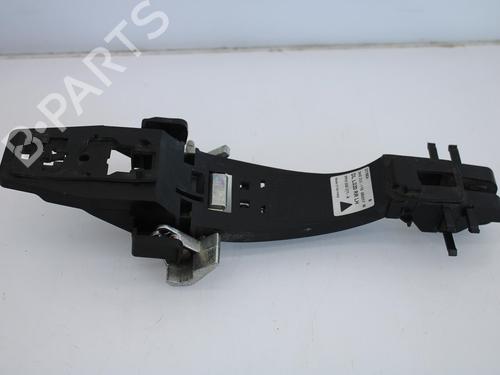 Used Rear left exterior door handle LAND ROVER RANGE ROVER SPORT I (L320) 2.7 D 4x4 (190 hp) 10119165