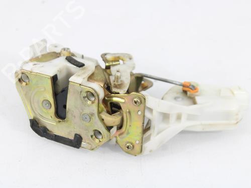 Used Rear left lock MITSUBISHI PAJERO III (V7_W, V6_W) 2.5 TDi (V64W, V74W) (115 hp) 16241676