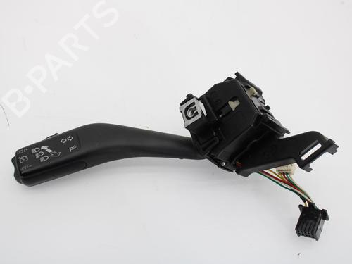 Used Steering column stalk SEAT LEON (1P1) 1.9 TDI (105 hp) 10991883